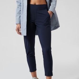 Athleta Size 8 Navy Brooklyn Ankle Travel Business Casual Commuter Pants